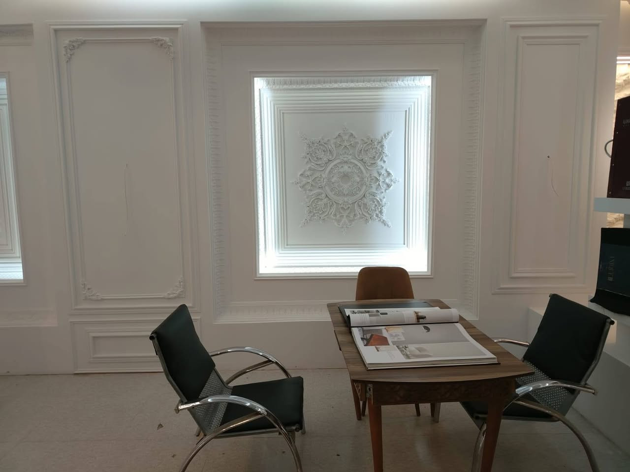 🌿💢   #مكتب_القيارة_للديكور_والسيراميك    💢🌿
                          #السرحان_للديكور

     كل شي جديد هو اختصاصنا .... أحدث الموديلات 
              نحن عالم آخر في الديكور الحديث 
              دائما ما نبحث عن التميز والاناقه 
                    ويانا بيتك اجمل واحلى 
   
                           الأسعار تنافسية 
        
            🌹زورونا وستجدون ما يسركم 🌹

موصل القيارة الشارع العام قرب السيطرة الشمالية
مقابل سايدين المستشفى 💯الجملون 💯

للاستفسار 
*********** سرحان
*********** صالح
*********** عدنان 
*********** احمد
