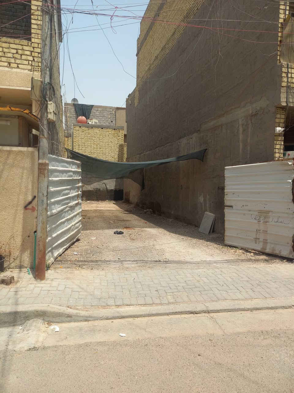 ارض ١٠٠ متر واجه ٥ نزال ٢٠ 
تبليط مجاري خدمات كامله زراعي قرار ٢٥ شهداء بياع  قرب اسواق اميره للاستفسار  *********** واتساب
