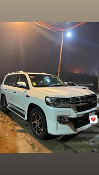 لاندكروز GXR • V8 • ٢٠١٨