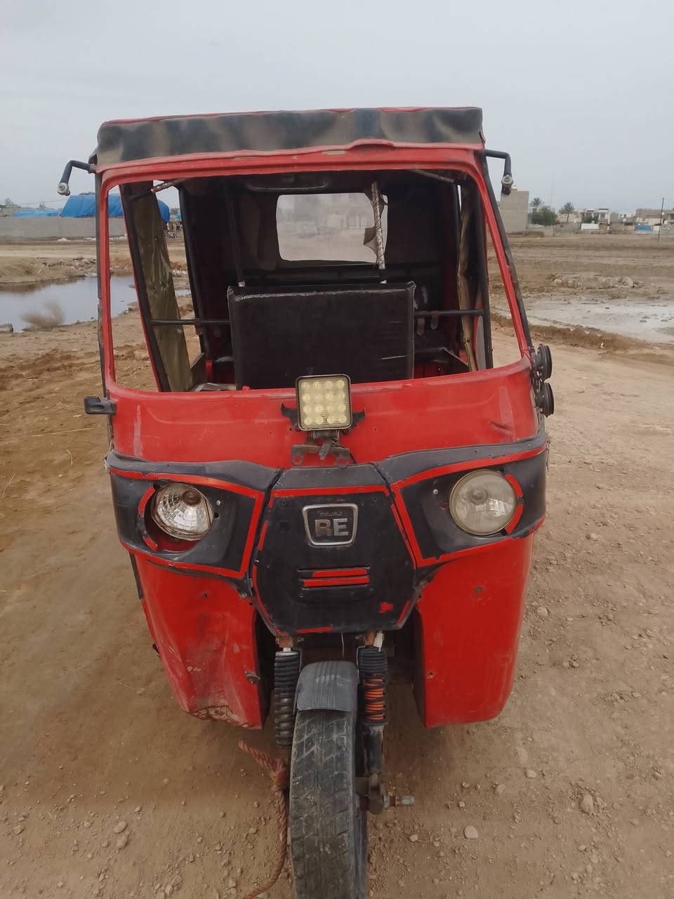 للبيع موديل 17محرك ستوته بس جامه نقصعنوان ديالى بعقوبه تقاطع ساده ***********
