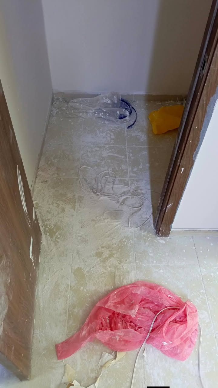 تم و بفضل لله.. تم تنضيف وتعطير شقه الاخ الراقي ( سيد عباس المحترم ) #بلوكA9 عماره 903 شقه 708 مساحه 100 متر .. مدة العمل 8 ساعات  امنياتنا و دعواتنا للاخ سيد عباس ان يجد الخير و السعاده في سكنه الجديد .. تحياتي لكم الاستفسار مراسله الصفحه او اتصل على الارقم📞 ***********
