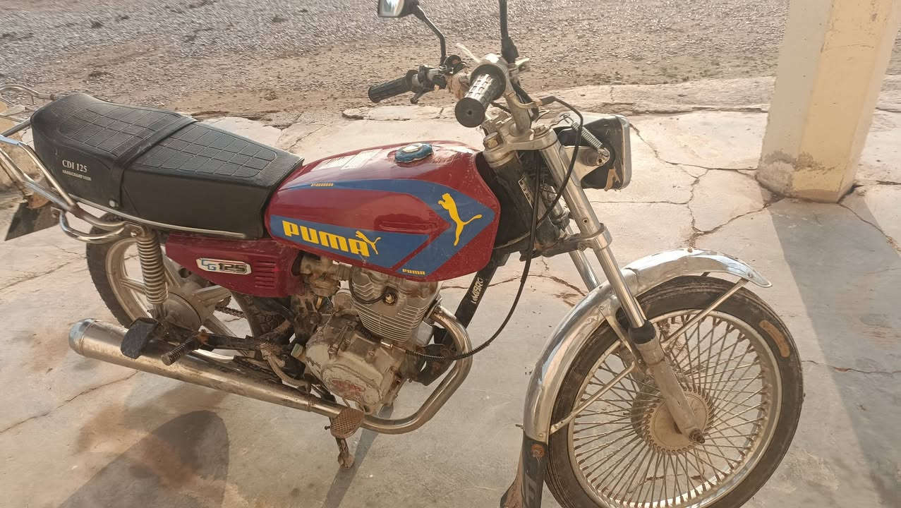 موطور اربعه كير محرك 5 نص هندر ضو شغال كلو كامل شغل وامش السعر 175 وبي مجال .***********
