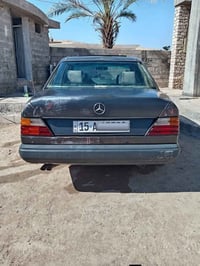 مرسيدس • ١٩٩٠ • محرك ٢٠٠٤