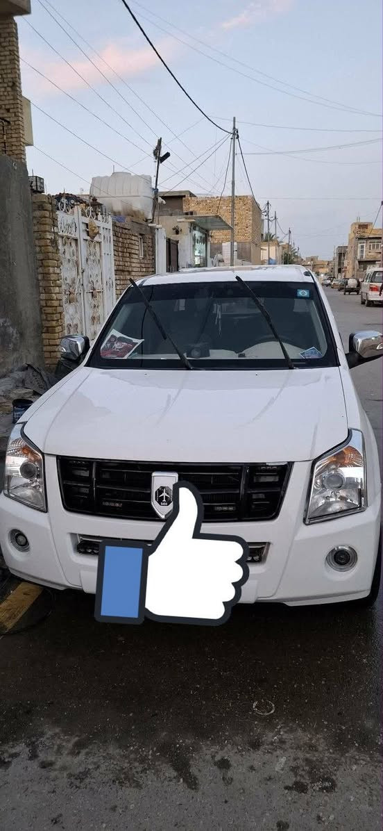 السلام عليكم للبيع بيكم جنبي صيني دبل قماره مكينه وكير وتبريد واكسل بلجيس وكهربائيات خير من الله تخم تاير صدر امامي وخلفي نضيفات توجد ضربه بيها بلجاملغ الايسر ع كد شبر ونص البنيد مصبوغ كان بي جراد دعاميه خلفيه مال افلاونزه سياره جديده تحويل ثانيوم سنويه لل29 لوحات انكليزي بغداد بااسمي مكان السياره كوت مركز المدينه السعر 65 وبيها مجال  ‏‪***********‬‏
