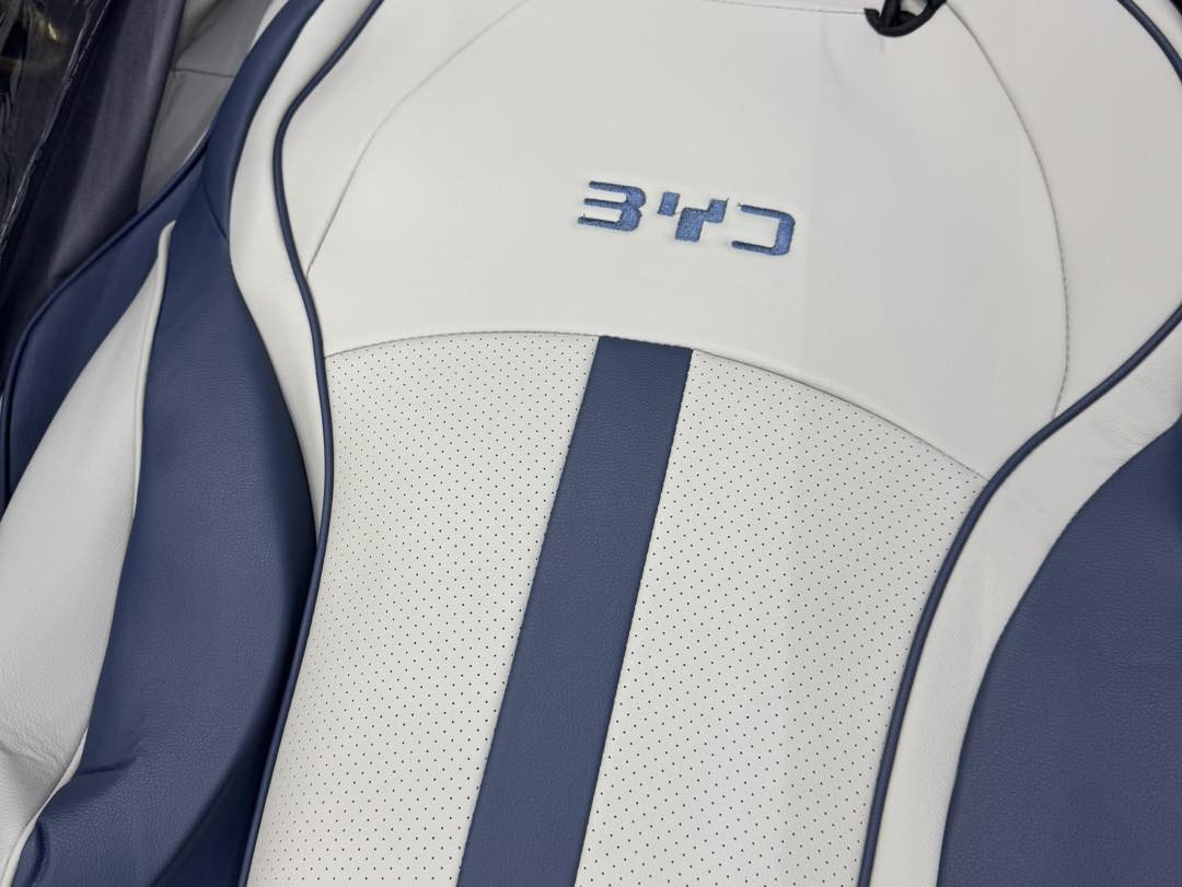 يوجد لدينا 

الدوشمة الاصليه بلاديه شرط وضمان النوعيه المثقبه 

BYD دستروي فقط ماعندي مال غير سياره 

يوجد توصيل جميع المحافظات 

كركوك- شارع المطار - قرب سيطرة حزيران القديم - مركز T2  //*********** 

بغداد -شارع فلسطين- شارع طارق // ***********
