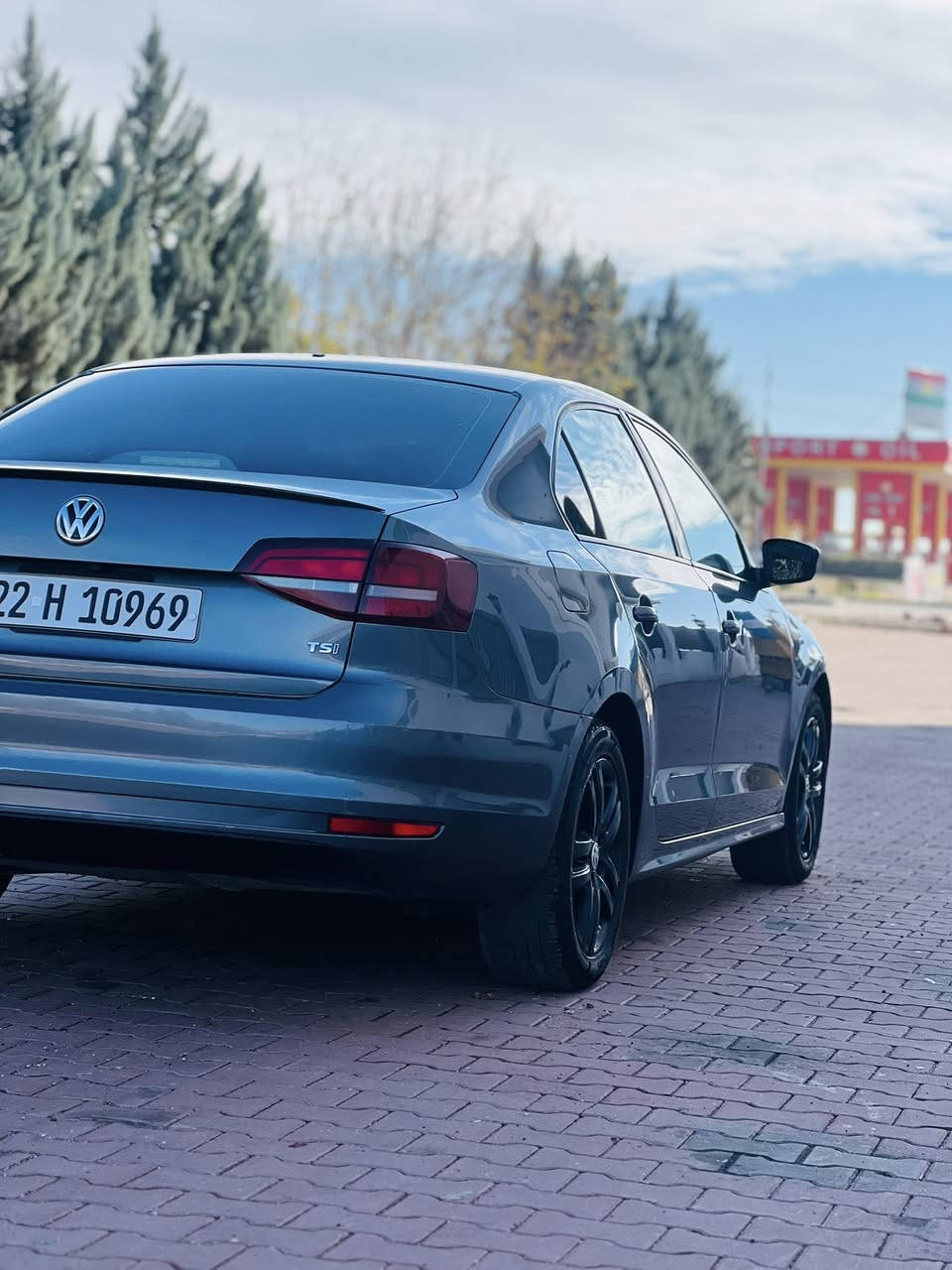 فولكس واكن جيتا ٢٠١٨
سياره زور خاوينه هيج مصروفي نيه بونيت نيو جملغ صبوغ بي ژوره وه سياره ٧٠ ميل روشتوه 
ايرباك سوكان سيستم شركة محرك كهربائي كير شرط رقم سنويه جديد سياره اسمي تحويل وكالة شرط 
سعر ١٢٦$ 
***********
