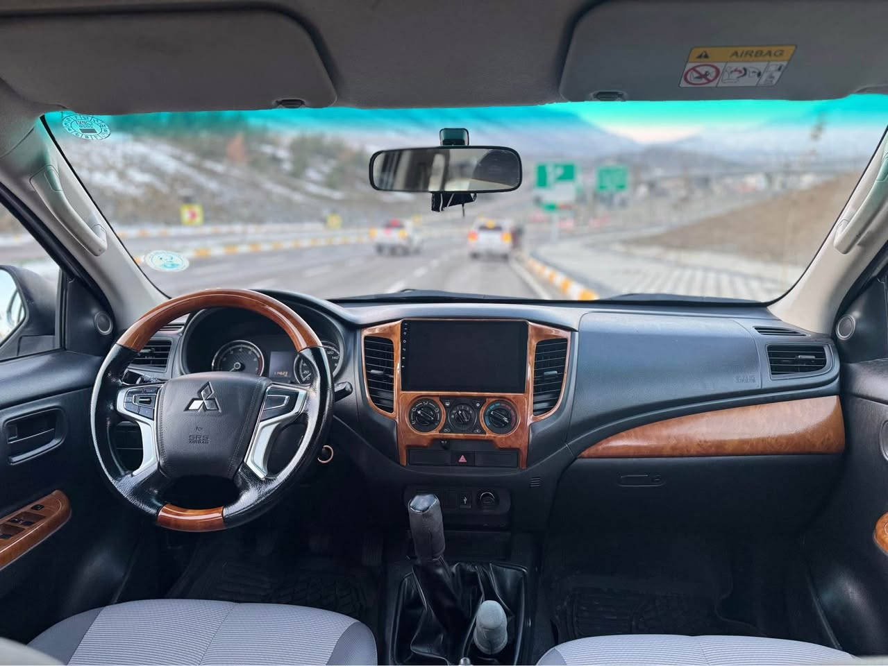 پیکاب L200 قەزافی 2021
 
مواسەفات  دەرەجە یەک , 
دەبڵ ئەکسل , ڤۆلیۆم و ویل کرۆم ویل کەپ  ، 
دەبل دەعامی , شاشە و کامیرە و فۆرمیکا
١٠٤ هەزار کیلۆمەتر ڕۆیشتوە
لەدەعامی بۆ دەعامی هیچ هیچی نیە بە شەرت
سەنەوی نوێیە تا 2027
دوو سویجی بیلادی لەگەڵە

گێر مەکینە و دەبڵ ئەکسل و بەناو کردنی بەشەرت 
لەسەر دەقی شەریکەیە

ژمارەی خاوەنەکەی 
*********** سوران, أربيل
