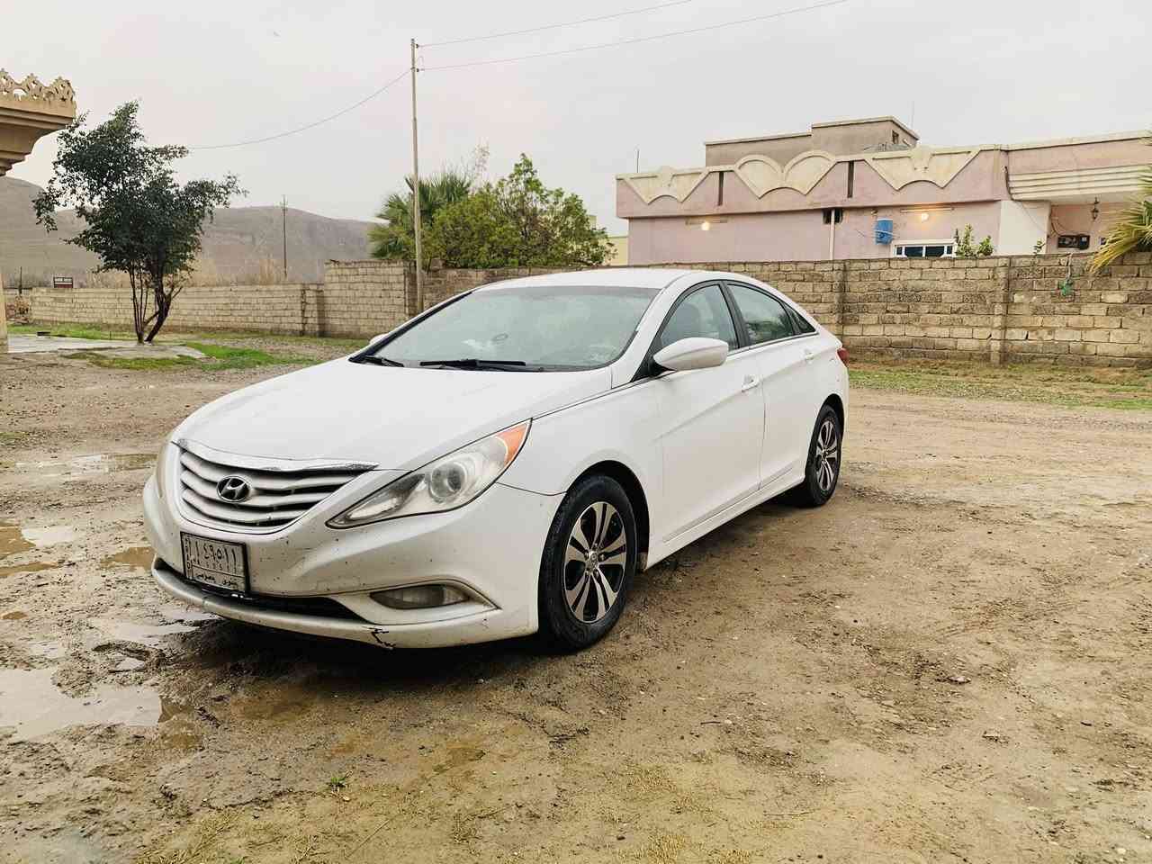 السلام عليكم رجاءاً مو شراي لاتخابرني سوناتا امريكي للبيع او مراوس موديل 2011 ماشيه 130 بيها طخه بالجاملغ ومصبوغ  وبيها مكانات بارد فقط لا دواخل ولا شي كير محرك شرط رقم نينوى ألماني سنويه ل27 صاحبها بالشرقاط تحويل شرط تدفئه نار تبريد ثلج محرك   GDI 2400 شرط مابي دوانز وتفول من اي محطه يعجبك السعر 105 وبي مجال للأتصال *********** مكان السياره الشرقاط الحوريه
