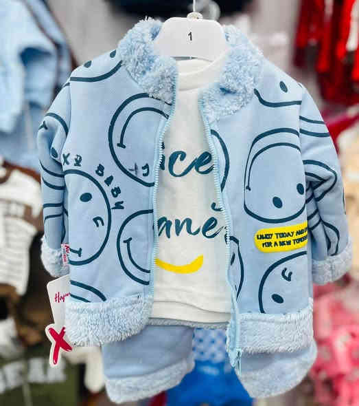 طقم ولادي ثلاث قطع مديل راقي ومميز تركي المنشا 
القياسات 6_9_12_18 شهر 
العنوان : النجف -  حي ميسان شارع البواري
 الاستفسار : ***********
#ملابس_أطفال
#مستلزمات_أطفال
#اطفال
#بيبي
#ملابس_شتوية_للقطط
