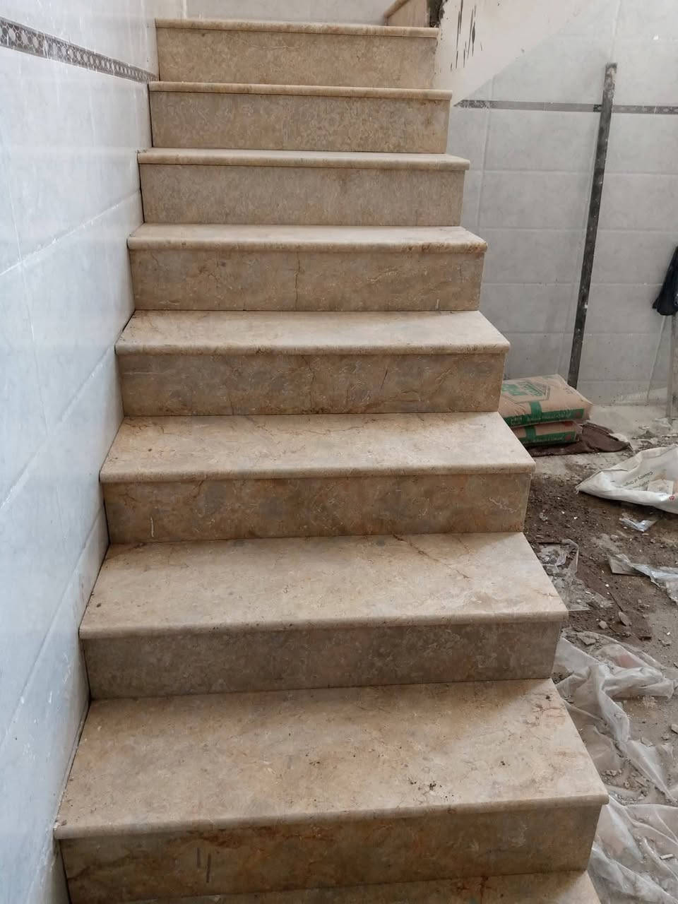 سلام عليكم خلفه سيراميك جدران ارضيه بآيات ازاره شغل درجة ولى لي عنده شغل خل يتصل أو يدخل خاص مكاني بغداد البياع ***********واتساب هم بيه وأسعار مناسبه جدا
