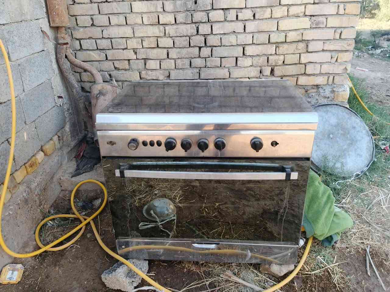 طباخ جديد شرط الشقل مكان القلعه سكر شراي يتصل ***********
