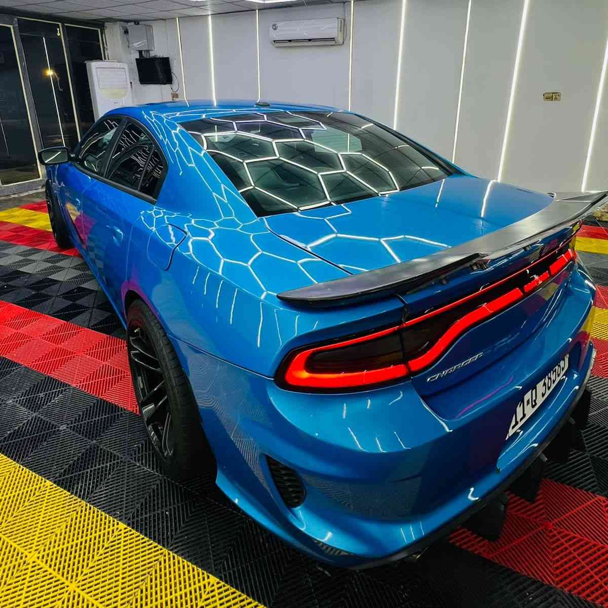 جارجر موديل 16 مرمزه 22 
رقم بغداد سنويه وهزه جديده
ماشيه 210 وقابل لزياده
النوع خليجي 
الفئه 5700
گير ومحرك مكفول برغي ممفتوح بالسياره
السياره فول واحد على واحد من عدا الرادار 
ضرر السياره قطعه فقط الچاملغ الايسر  بدون دواخل 
السياره عليه برمجه بدبي وبيه سستم شغل 

وكاله داخل الصندوگ 
رقم صاحب سيارة ***********
