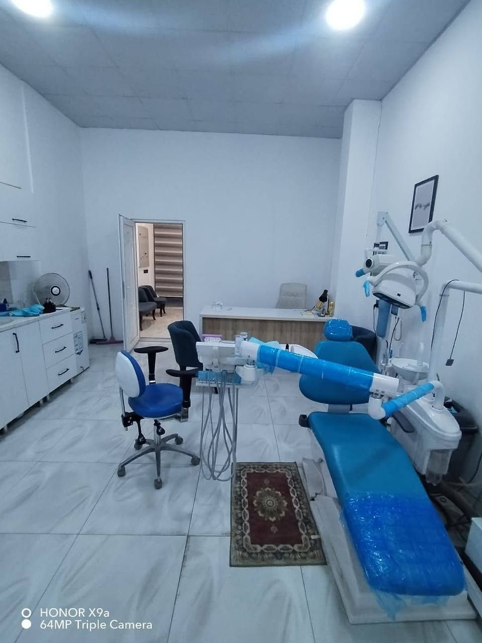 ⭕ عااااجل
عيادة اسنان للبيع 😍
⭕️جديده جدا وكامله 
💸 ٩ مليون و٧٥٠ الف 💸
📍كربلاء المقدسة 
جير مايكروسوب 💺
كومبرسر
اوتوكليف B
اشعة بورتبل 
سنسر ود بيكر 
اندو موتر 
ابكس لوكيتر 
ادوات جراحة كاملة
ادوات ومواد حشوات 
ربر دام عدد ٢ 
هاندبيسات وتورباين جنمي 
كاونتر HDH داخل وخارج 
ميز طبيب HDF 
تخم انتظار 
ميز رسبشن 
سستم كامرات مراقبه
سبالت عدد ٢
اعلان ضوئي
***********
