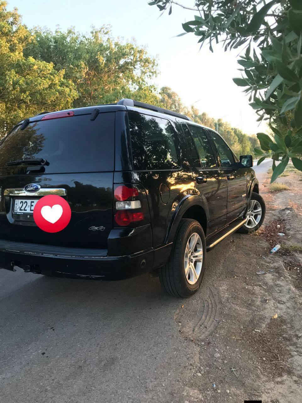 فورد اكسبلورر 2008
مواصفات ايدي باور اعلى فئة
فتحة سقف كشنات كهرباء خزن ميموري وضعيتين كشنات هيتر
دوسة البانزين كهرباء شاشة كبيرة
حساسات خلفية وجانبيةكشنات جلد 7 راكب تدفئة تبريد
مكفولة من الصبغ سعر 105$ وبيهة مجال بسيط
السيارة عليه منضومة غاز يعني انسه الصرف 
مكانه ديالى بلدروز او بعقوبة حسب التواجد
***********
