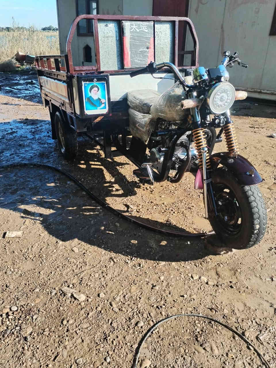 ستوته البيع موديل 2012 مكفوله كفاله عامه محرك 25 العنوان كوت مزاك سعر مليون ونص ***********
