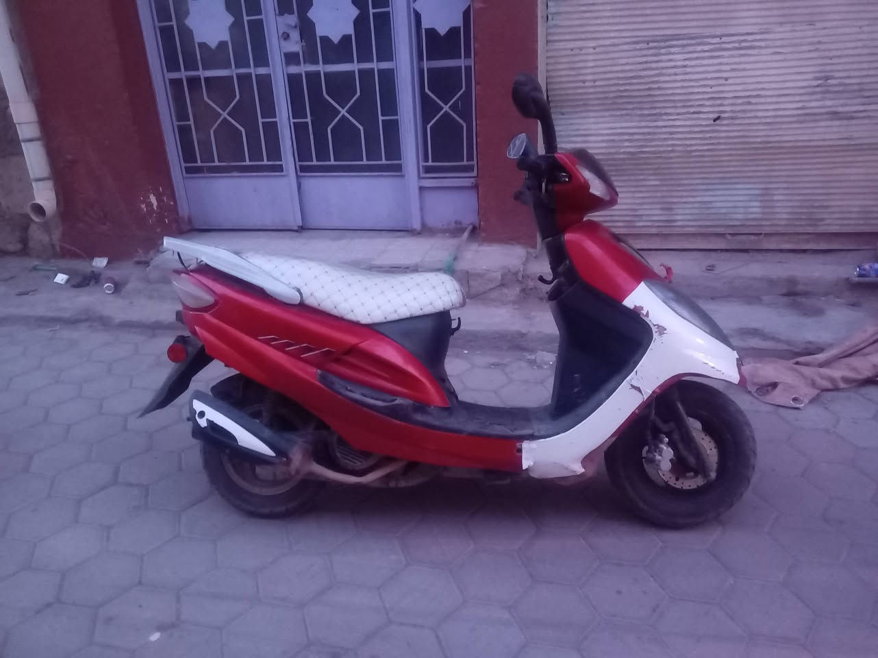 السلام عليكم موطور رص نوع سايم ابو عيون مكمرك و كامل و القرص مدفوع بس ترقم السعر 500 العنوان ألرمادي ***********
