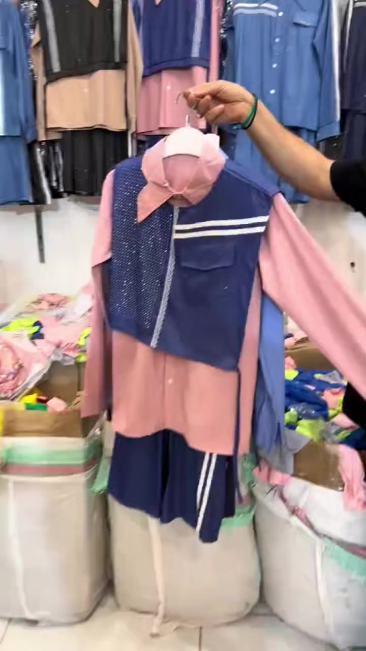 عرررررررض السوت البناتي قماشه بارده تخبل
والسعر نارررر ب12 الف بس خلي تلبس الناس والبنطرون بسعر 6تالاف بس والله اسعار جمله مو هيج ستغلو العرض والقياس من 6 سنوات لحد 15 سنه بنات متواجده بل مجمع لحد ساعه 12 بليل العنوان حي العسكري الاول شارع اسواق طيبه مقابل سنتر جود كوزمتك حيدر المجمع ابو درج بدارت ندوش تنورونه بي وقت ويتوفر توصيل ذا تحبون الحجز ***********
