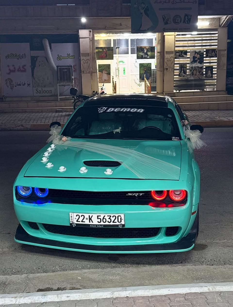 سلام موعليكم شباب جالنجر ٢٠١٨ سياره نضيفا و مصرف عليها هوايه يعني كولش نضيفه السياره سبوغ عام مجرد صقف مو سبوغ بلادي و بسنوية مكتوب سقف اسود عليها (شوطه رياضية) ( داخلها كامل فيروزي) و اكزوز سبورت صوت مو طبيعي ماشاءالله بييها ليدات تحت و كدام يتغيرون ب موبايل و بيها بعد هوايه تفاصيل شراي يتصل *********** شراي يخابرني كركوك, العراق
