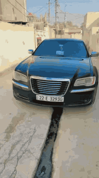 من رخصة الادمن السلام عليكم اوباما مديل 12 اسود داخل عسلي جلد رقم اربيل باسمي تحويل ثاني يوم سياره جاهزه بدون حادث بدون ايرباك بس شويه بارد بلدور مال الجاملغ مثل ما موضح بلسونار بيع نقد أو مراوس حسب القناعة السعر ب160 وبيها مجال مكاني حله رقم التليفون***********
