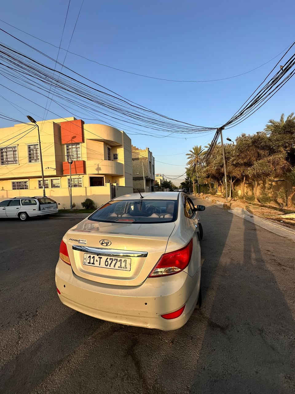 اكسنت 2016 خليجي السياره مكينتها 1400 دكشن عالي ، سياره تخبل ونضيفة بيها جاملغين بارد فقط ماشيه 140 ، السياره نضيفة واستعمال شخصي رايدها ب 95 وبيها مجال للطيبين مكاني بغداد للتواصل *********** اقبل مراوس
