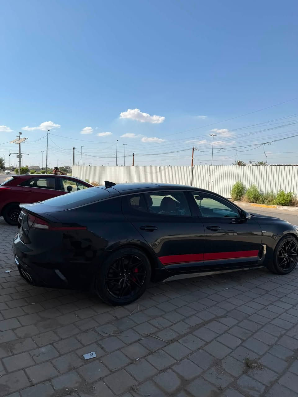 السلام عليكم 
للبيع kia stingar 
موديل 2022 
معوقين 
محرك 2500 تيربو 
Gt  فول مواصفات 
سيرفس كامل وما بيها اي شي جاهزه من كل النواحي 
حادثه نفس ممبين بالصور 
السعر ١٥٠$ وبيها مجال  
للتواصل ***********
