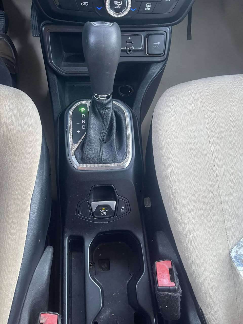 السلام عليكم 
Jeep 2019
لون فيلي 
سياره جاهزه محرك كير حداديه طخم تاير تبريد كله كفاله 
رقم بغداد بأسمي مشروع وطني 
ماشيه 75km سبيرهه منازل 
مدوشمه كشنات وفرشه ارضيه جاهزه من كل شيء
السعر 177 وبيهه مجال 
العنوان ميسان العماره 
سونار اليوم مسوي الهه موجود مع الصور 
***********
