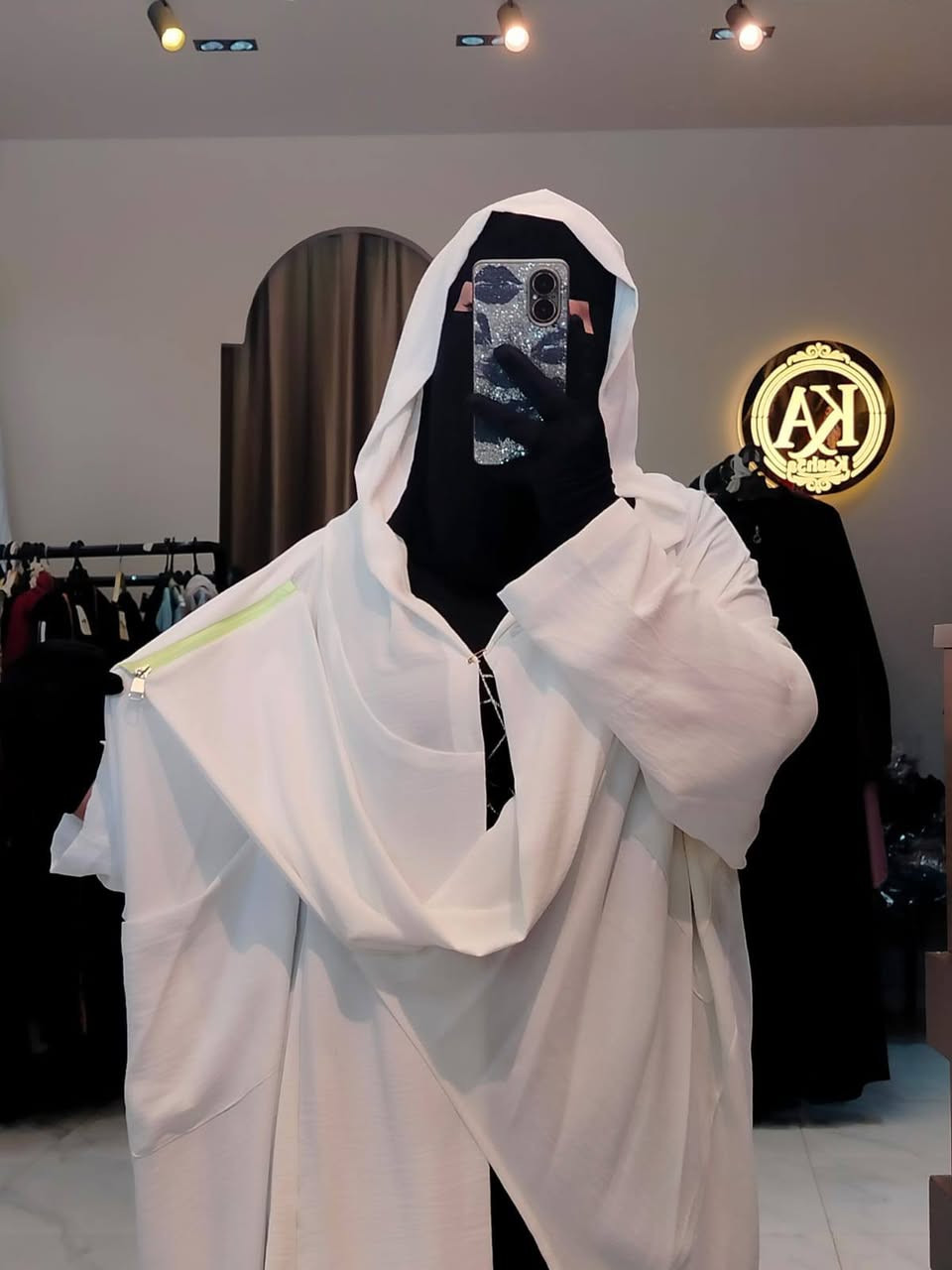 ✨الكرديجان الطويل الأوفر سايز… القطعة اللي بتدي أي لوك أناقة وراحة في نفس الوقت ✨

ستايل شيك وعصري يخلي أي لبس بسيط يبان مختلف ومميز ♥️🫰🏻

لو بتحبي اللوك الهادي والأنيق… الكرديجان ده معمول علشانك♥️🌝
🔹 خامة مريحة🔹 تصميم تريندي
🔹 مناسب لكل خروجاتك🙈♥️♥️
#كشخه #السعوديه #الامارات #الكويت

محل 👑كشخه👑 سمنود شارع المحطه بجوار مصنع البلاط الصيرفي ♥️


**إذا كنت صاحب هذا الإعلان وتريد حذفه لأي سبب، رجاءا أرسل رسالة إلى الدعم الفني**