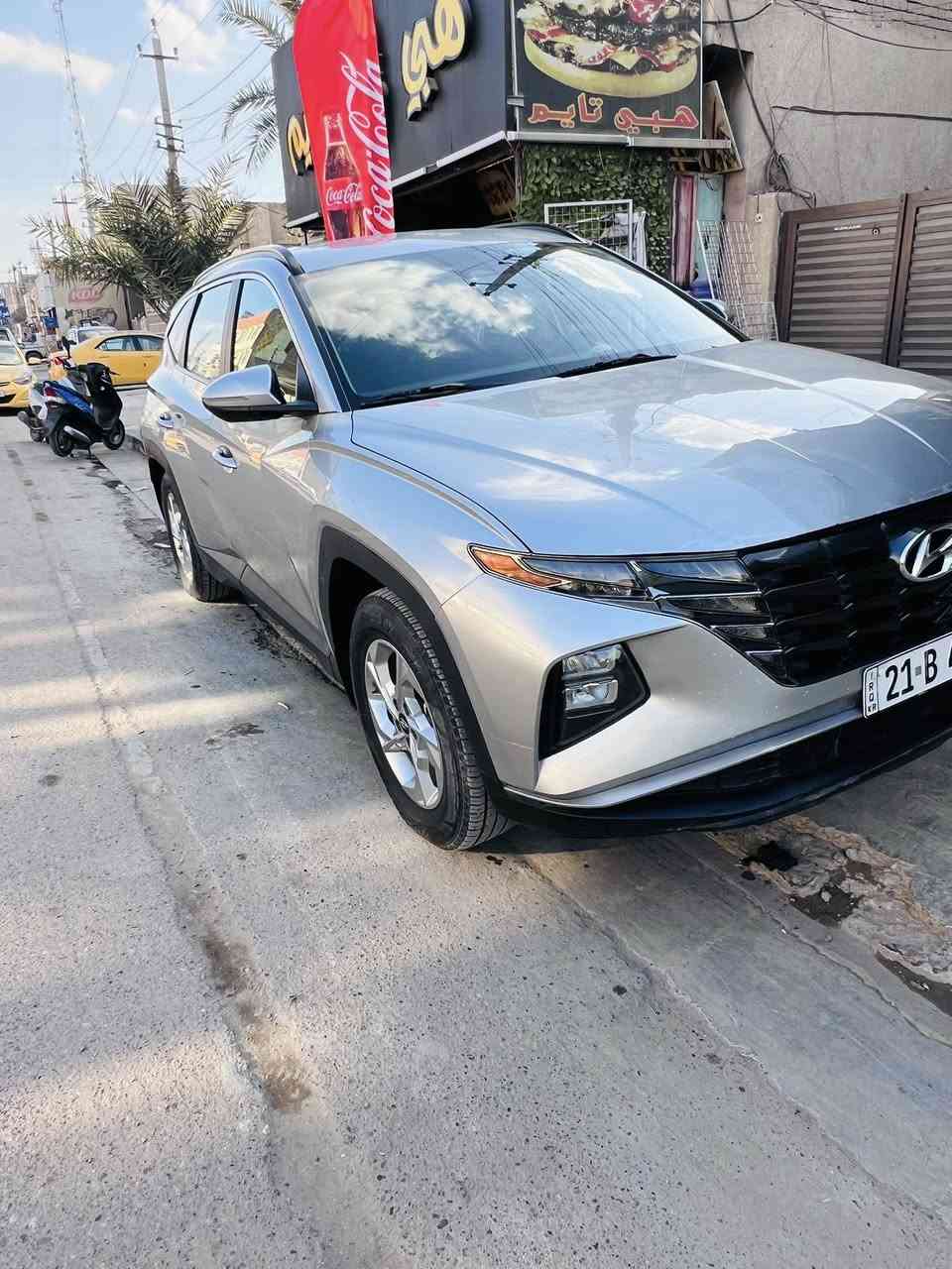 سلام عليكم توسان 2023
وارد امريكي ماشيه 39 الا ميل
بصمه
شاشه جبيره
تبريد قطعتين 
كرسي كهرباء وباقي مواصفات المعروفه
سياره رقم سليمانيه
***********
