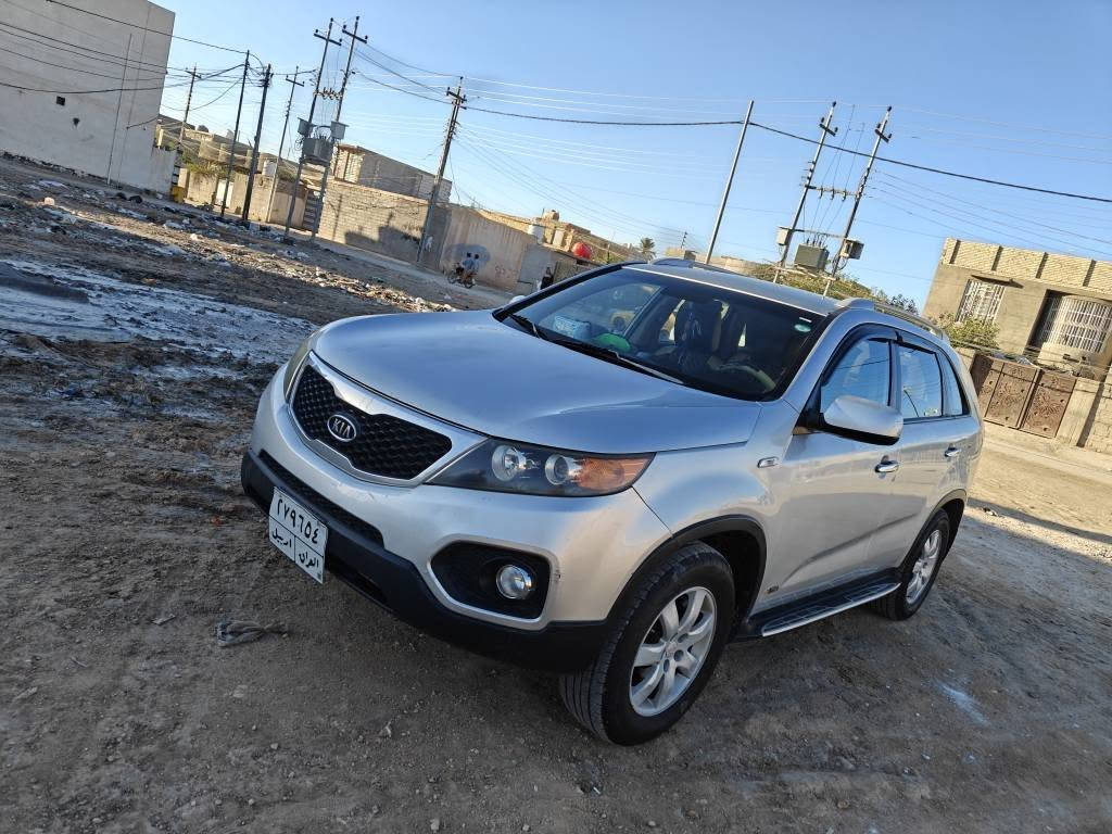 السلام عليكم كيا سيرنتو خليجي موديل 2010 7راكب  مكينه 6 سلندر جديده ستوني شادهة رقم اربيل بيها اربع قطع صبغ فقط شرط السونار بدون ضربه السياره باقي كفاله سياره جاهزه من كلشي سعره 125 وبيها مجال رقم الهاتف *********** مكاني طويريج كربلاء, العراق
