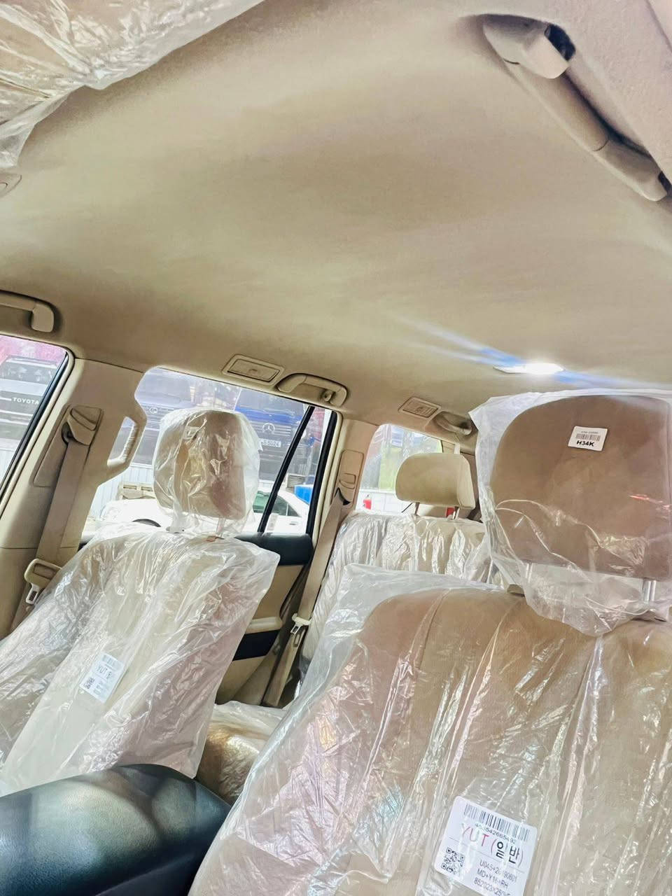 ماشاء الله 
برادو 2010 🧿
كويتي 1/1 😍
كفاله ماعدى بارد 3 اصابع باب السايق 
رقم بغداد مميز بأسمي تحويل ثاني يوم
سنويه وارقام وهزه وفحص كله جديد 
تحويل او وكاله بعيوني 
سبير تعليك 
مانع انزلاق 
تحكمات ستيرنك 
شاشه كاربلي
حساسات اماميه خلفيه 
زراك لايت 
مري شفط لكزز 
4 سلندر 2700 سوبر ع شرط كير ومكينه كله جديد وبرغي ماتذب عليها 
ثلاجه 
كشن واحد كهرباء 
7 راكب تبريد 
تبريد 3 قطع 
تخم تاير شركة 
سيارة استلام شركة تيوتا على ايد وحده مال بيت الله يشهد 
جديده كلش وبالعافيه على ياخذها 
*********** 
النجف الاشرف 
اتصل وبيك خير وتدلل
