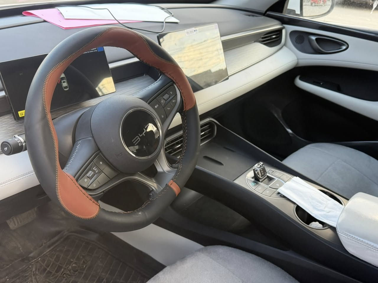 سيل فايف موديل 2025 سياره ماشيه 3000 مدوشمه ارضيه وكشنات ومغلفه نايلون الصفاح سياره وضع شركه منزل عليه ويز ويوتيوب وهاي البرامج كامله سعرها 18100
مكاني بغداد الجديدة 
***********
