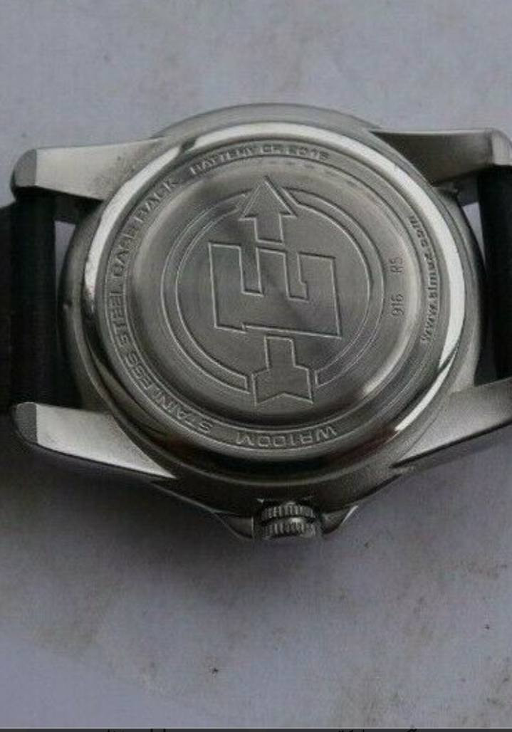 هذه هي صوره تعرض ساعه تايمكس
اكسبيديشن وتحتوي على نافذه اليوم والتاريخ وتحتوي اضاءه ليليه  زائدا زجاج  ضد الخدوش زفير وهيكل برنك دوار،،،من شركه تايمكس الامريكي


**إذا كنت صاحب هذا الإعلان وتريد حذفه لأي سبب، رجاءا أرسل رسالة إلى الدعم الفني**