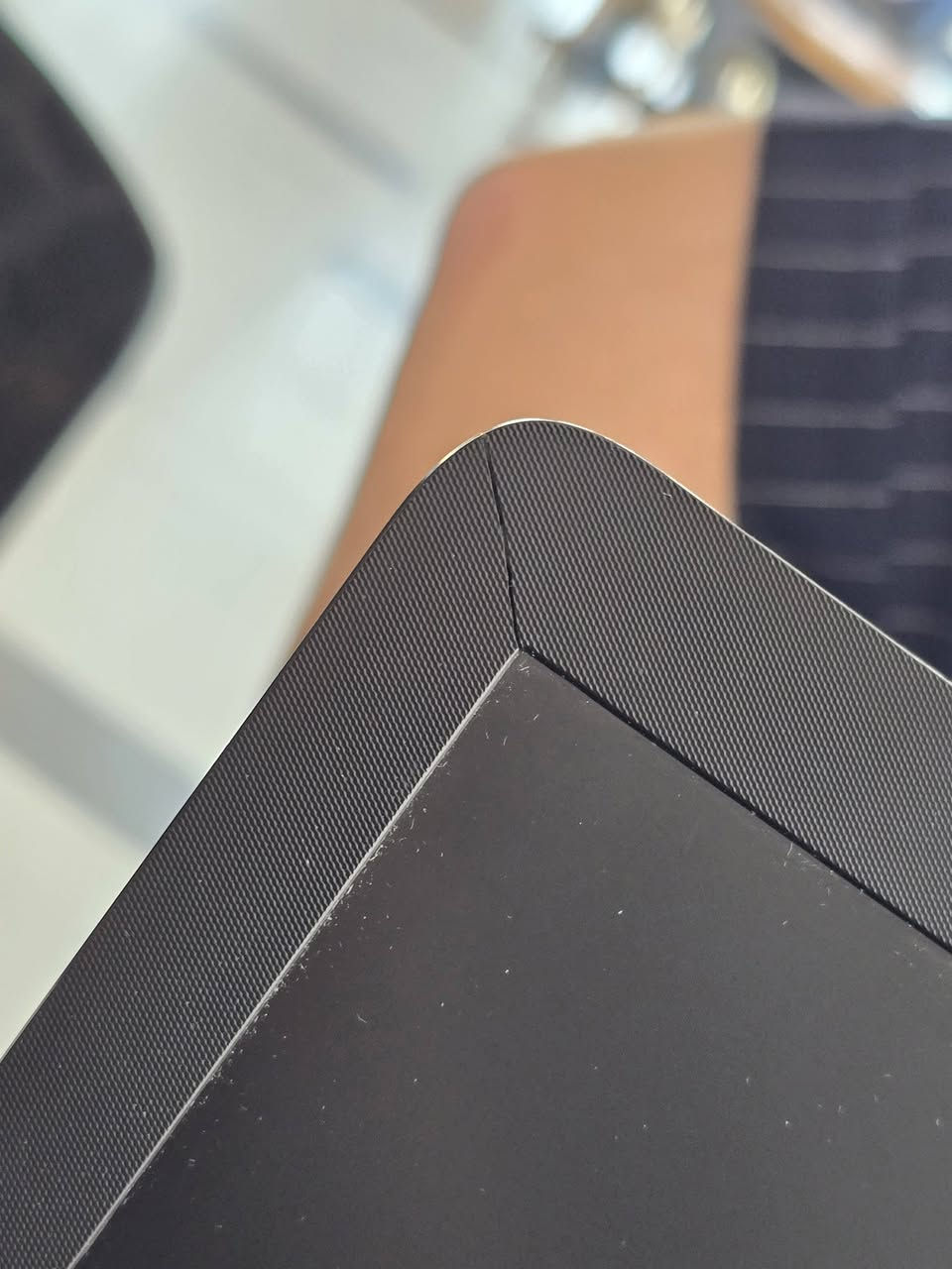 لابتوب hp معالج i5 جيل ثامن
هارد ssd 256
رامات 8Gb كارتين داخلي وخارجي مثل مموضح بالصورة
بي فطر بالكفر الي بالظهر وبالكفر الي بالشاشه 
الشاشه مابيها ايشي
سعر 275 وبي مجال بسيط


**إذا كنت صاحب هذا الإعلان وتريد حذفه لأي سبب، رجاءا أرسل رسالة إلى الدعم الفني**