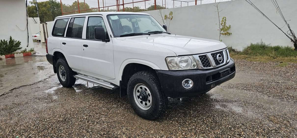 پاترۆڵ سفربۆفرۆشتن بێ ڕەقەم  2007مەکینەوگێڕوئەکسل بەشەرت نمونەلەجوانی ناودەری لۆک یەک جەملغی پێشی بۆیاغەبێ ناوگرتن پەتانەودەرگای دوای نەتەقیە سعر112$مجالی تیایە***********/*********** لەکلارە
