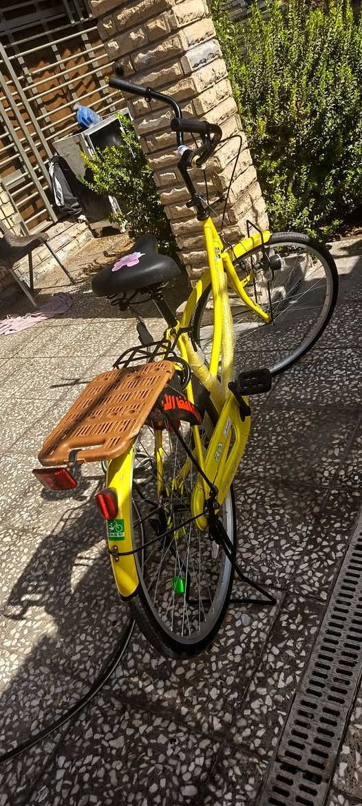 بيسكل بناتي ليبيع  حجم 26 لبيسكل نضيف. لسعر
150 وبي مجال 
موديل. 2021 لبيسكل. بدون غراضه اخليلك هدايه من يمي. بغداد لرقم ***********فقط وتساب  لبيسكل امنت الله جديد
