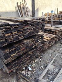 قالب خشب • مستعمل • ١٠مكعبات