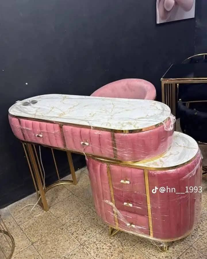 كل ما يحتاجه صالونك 
اجمل الدزاينات تجدوها لدينا ♥️ 
تجهيز صالونات الحلاقة رجالي و نسائي 
يوجد توصيل لكافة محافظات العراق 🚘🇮🇶 
للحجز والاستفسار مراسلة الصفحة 📩


**إذا كنت صاحب هذا الإعلان وتريد حذفه لأي سبب، رجاءا أرسل رسالة إلى الدعم الفني**