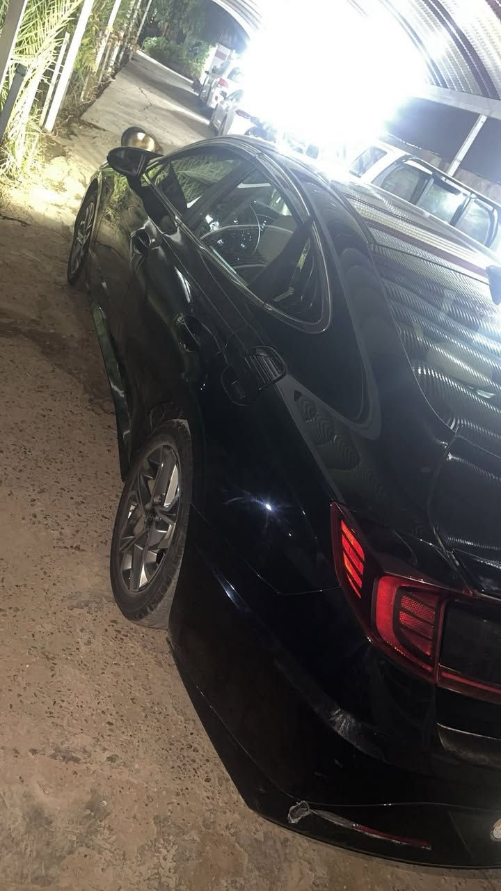 سلام عليكم سوناتا
موديل2023
م/2.5
رقم/ اربيل بسمي
تحويل وكاله موجود
حادث بيبان ثنين من جهة السايق فقط
بدون دواخل بدون بدون ايرباك
فول من عدا فتحة السقف
ماشيه 41 الف كيلوا متر 
السعر (165$) مجال بسيط
***********
***********
