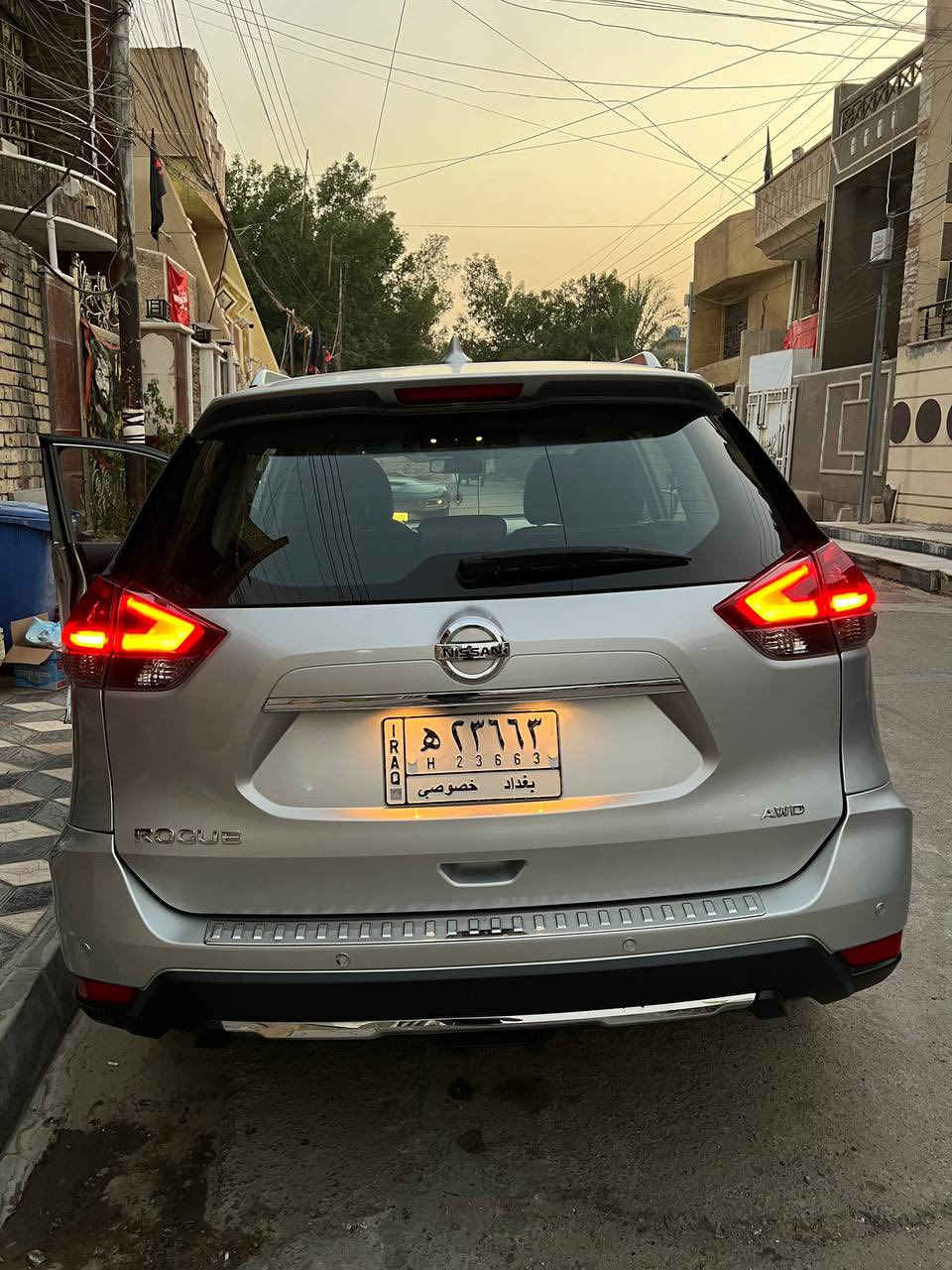 السلام عليكم 
نيسان روج 2018  محرك 2500 وارد امريكي
ضررها خفيف جدا جانبي جاملغ خلفي فقط ومتعدل على البارد بدون صبغ 
وبارد بالجاملغ الامامي 
مواصفات شاشة وكار بلي
رادار امامي وجانبي
حساسات خلفية وكامره
وتحكم ستيرن
الايرباگات كلها سليمة 
وباقي المواصفات المعروفه
ماشية 98 الف
رقم بغداد 
السعر 154$ وقابل للتفاوض
 ***********
مكاني بغداد الدورة
