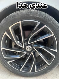 عندي هذا ويل حجم 18 نضيف  اريد مراوس ويل حجم 17 للأتصال 07736171950