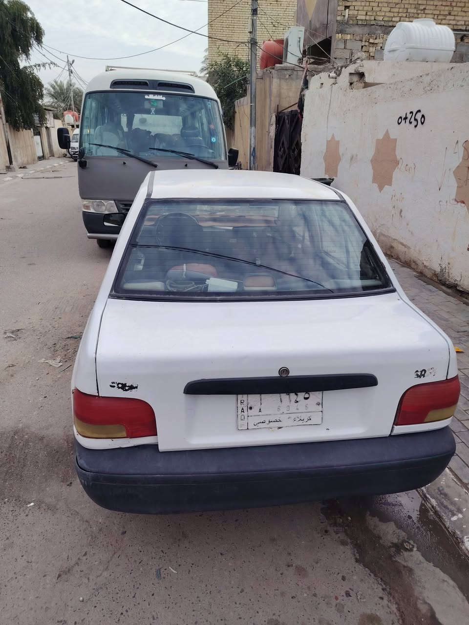 سايبا موديل ٢٠١١ خصوصي النظافة مقبولة السعر ٢٥وبيها مجال العنوان كربلاء المقدسة حي الغدير رقم الهاتف ***********
