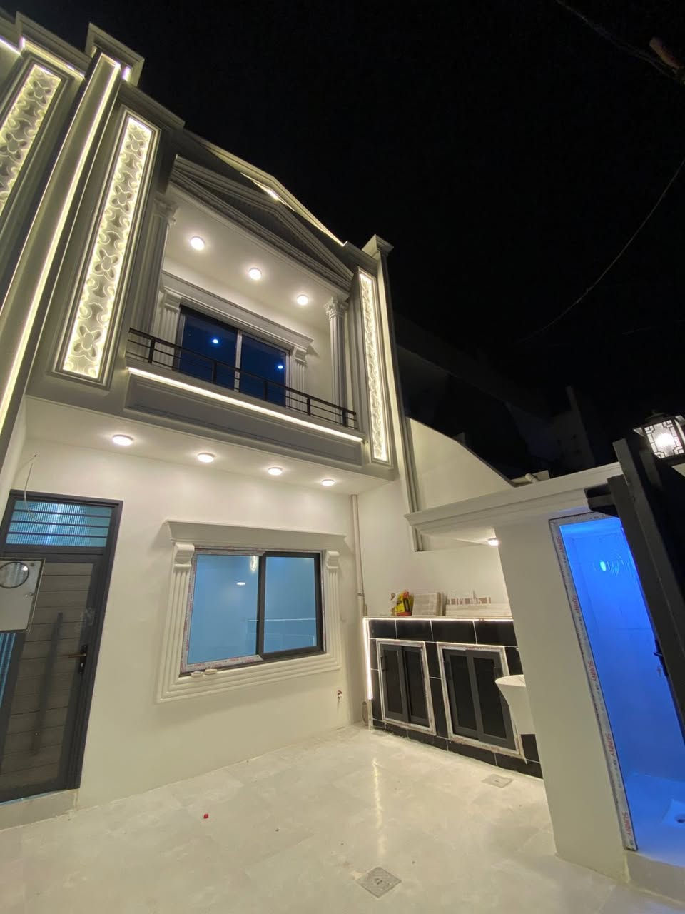 اعلان 579
دار للبيع طابقين 
نوع_الملك :-  طابو صرف  
# @مساحه 100   
#السعر115وبي مجال  
الموقع حي الاسره ومفقودين خلف اسواق سعاده     
 الأتصال على الارقام التالية :
📞***********
📞***********
أو مراسلتنا عبر { ــــ وتساب ــــ  } 
أو مراجعة #مكتب #كركوك الاجمل  للعقارات ولمقاولات حي العسكري بجانب موقف الكوسترات 
{  #نتشرف #بزيارتكم ونستقبل كافه عروظكم
