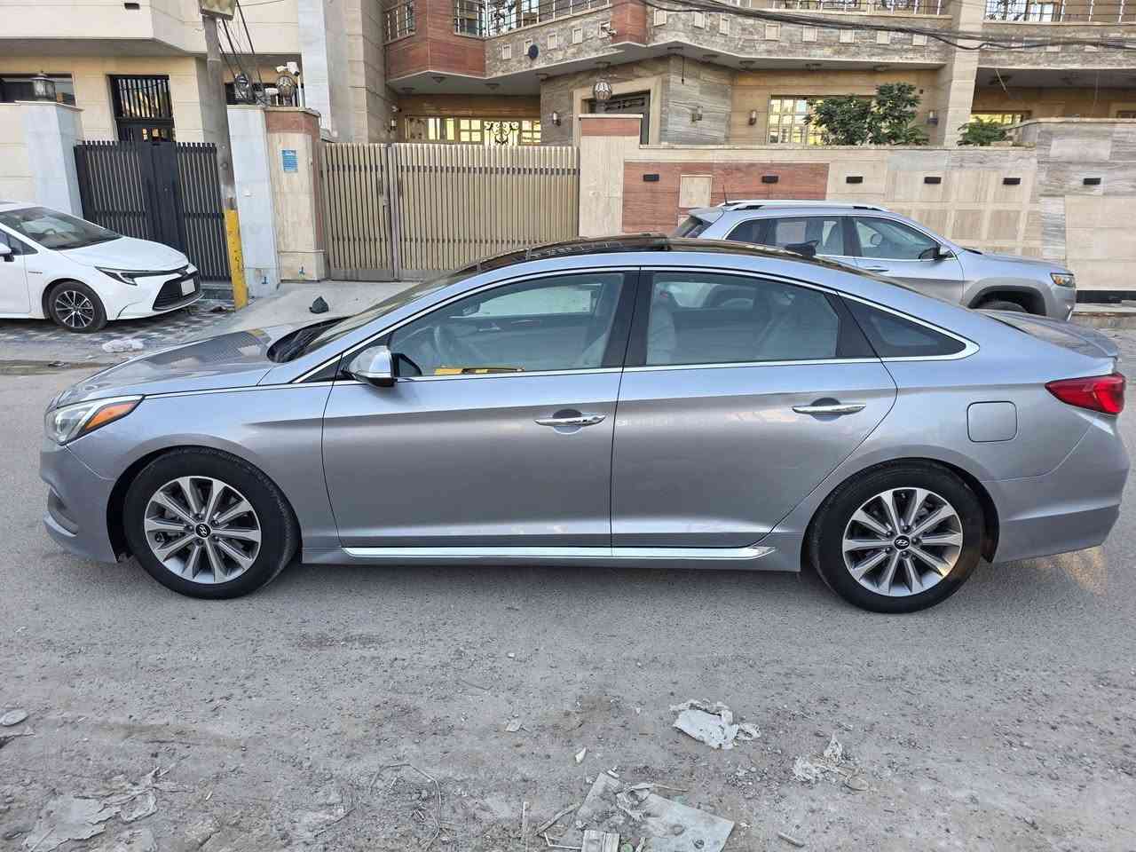 سوناتا 2016 وارد امريكي حادث بنيد مبدل اصلي نفس اللون وجاملغ والباب كلير فقط بدون دواخل شرط اعلى مواصفات vip 
بصمه تشغيل بصمه ابواب بصمه جنطه بناوراما قطعتين تبريد شاشه وكاميرا دواره وفول تحكمات داخل صاج سماعات انفنتي ودمام بجنطه بلادي سايد بريك بصمه ٣ انظمه قياده اوتو هولد كشنات جلد وتدفئه وتبريد وكهرباء وذاكره بالكشنات ٤ رادرات حساسات خلفيه بردات بلاديه خلفيه ستيرن تدفئه وبيه هواي مواصفات تخم تاير جديد توني شاده كومهو اصلي كوري وصدر امامي خلفي جديد وياهن زوج درايم شفتات محرك 2400 Gdi مجفت عام درجه اولى كلفني مليون ونص اويل بم شديت الصغير وكازكيت عالي شرط تبريد وبج بدون دوانز بانزين عادي مكاني بغداد رقم نجف تحويل في بغداد السعر ١٢٥ ورقه 
للمراوس بانسب للاتصال ***********
