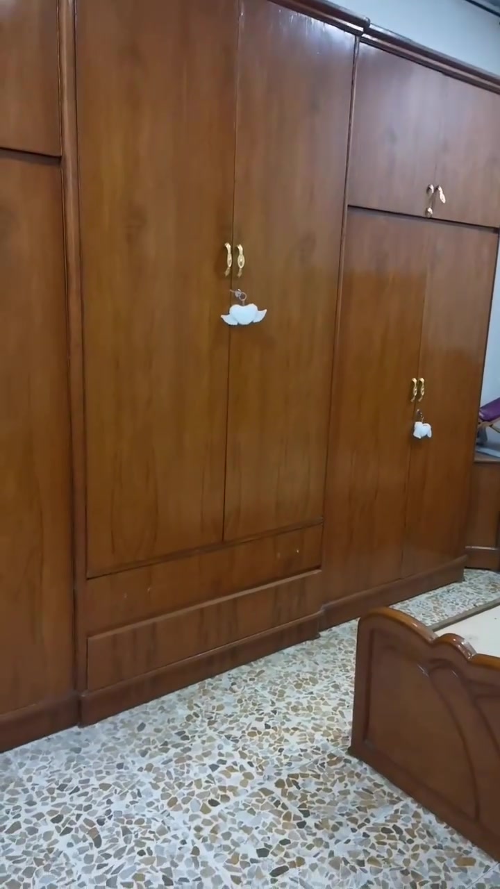 غرفة ٦ابواب ملحق نضافه90٪السعر عل خاص او التواصل على الرقم *********** سيف النجار
