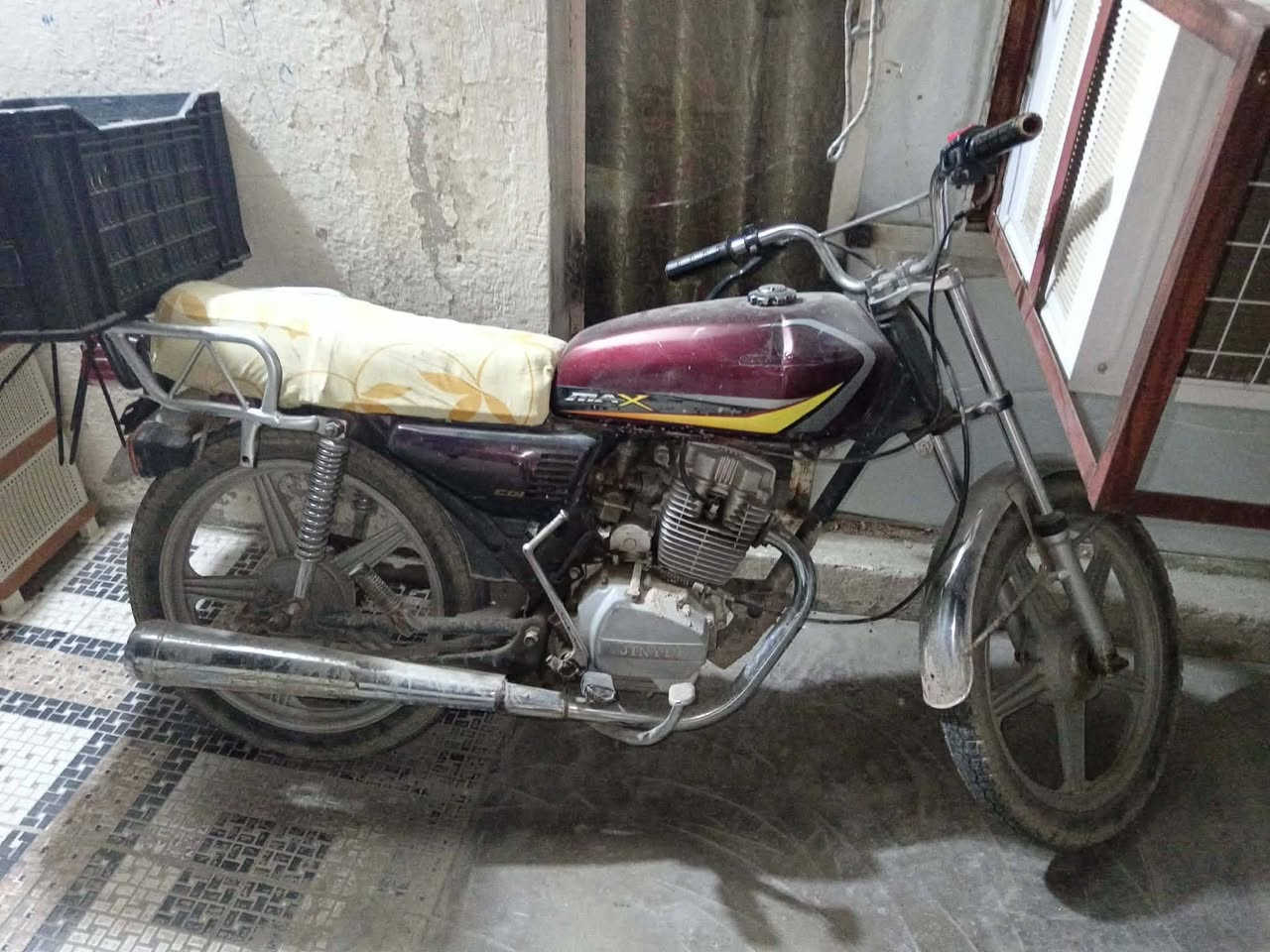 سلام عليكم
دراجه للبيع جني عدل مابيهة اي نقص مكينه خير من الله 
سعر 400 وبي مجال مكان ديالى بعقوبه حي المعلمين الشراي يراسل خاص ولموشراي ليتعبني ويراسل


**إذا كنت صاحب هذا الإعلان وتريد حذفه لأي سبب، رجاءا أرسل رسالة إلى الدعم الفني**