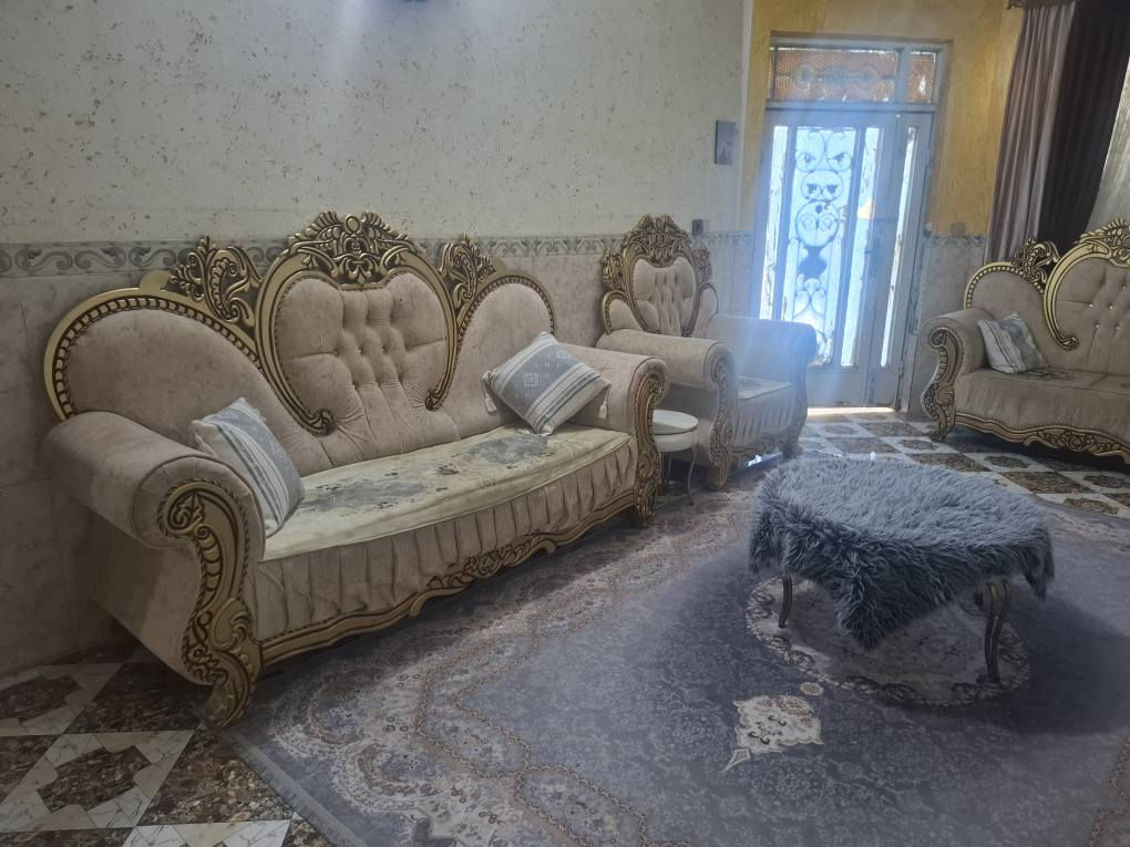 طخم قنفات نوع  ملكية الكلاسيكي الملكي تركي خشب الزان
 للبيع  سعر ٥٠٠ الف للتواصل مراسله الصفحه عمارة, ميسان


**إذا كنت صاحب هذا الإعلان وتريد حذفه لأي سبب، رجاءا أرسل رسالة إلى الدعم الفني**