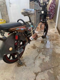 باسكل شحن مديل ٢٠٢٤ كله شغال ٤ بطاريات ١٥٠ وبي مجال اتصل عل رقم ٠٧٨٢٥٢...