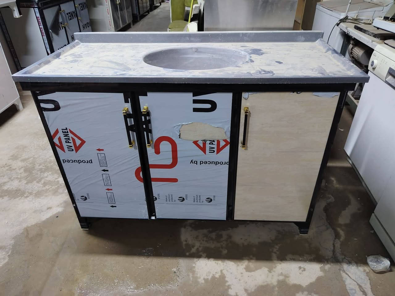 وصول وجبه سنك مرمر مترو30 شغل درجه اولى مو سوقي السعر النهائي 125 ألف والمتر ب 110 الف ويوجد سنگ مستخدم
كل ما تحتاجه من اثاث منزلي واثاث مكتبي تجده في معرض 
النعيمي للاثاث الجديد 
والمستخدم مستعدون لشراء الاثاث المستخدم والمراوس ماعليك سوى الاتصال على الرقم ويوجد واتساب تكريت القادسيه مدخل گراج بغداد شارع الدفاع المدني مقابل صيدلية الواثق مجاور الرعايه الاجتماعية معرض النعيمي ***********
