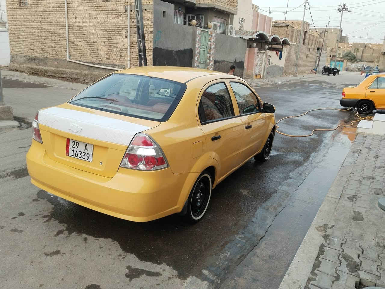 سلام عليكم 
افيو خليجي للبيع 2011
مكينه مفتوح 
سنوية جديده باسمي 
السعر 58 وبيه مجال قليل 
للاتصال *********** 
مكاني ديوانيه
