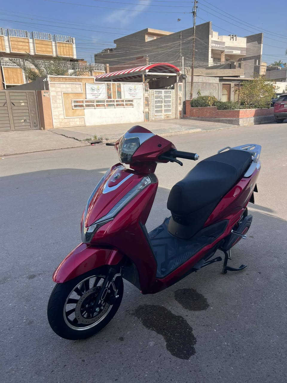 السلام عليكم دراجه شحن
الملف 2000

5بطاريات

3 نمر

الرجوع للخلف R

بيها مثبت سرعه

بيها بصمتين تشغيل عن بعد

سرعه حقيقه 90

الدراجه قبل شهرين اشتريتها

من المعرض
مكاني حي اور 
السعر خاص ...

***********

👇👇
